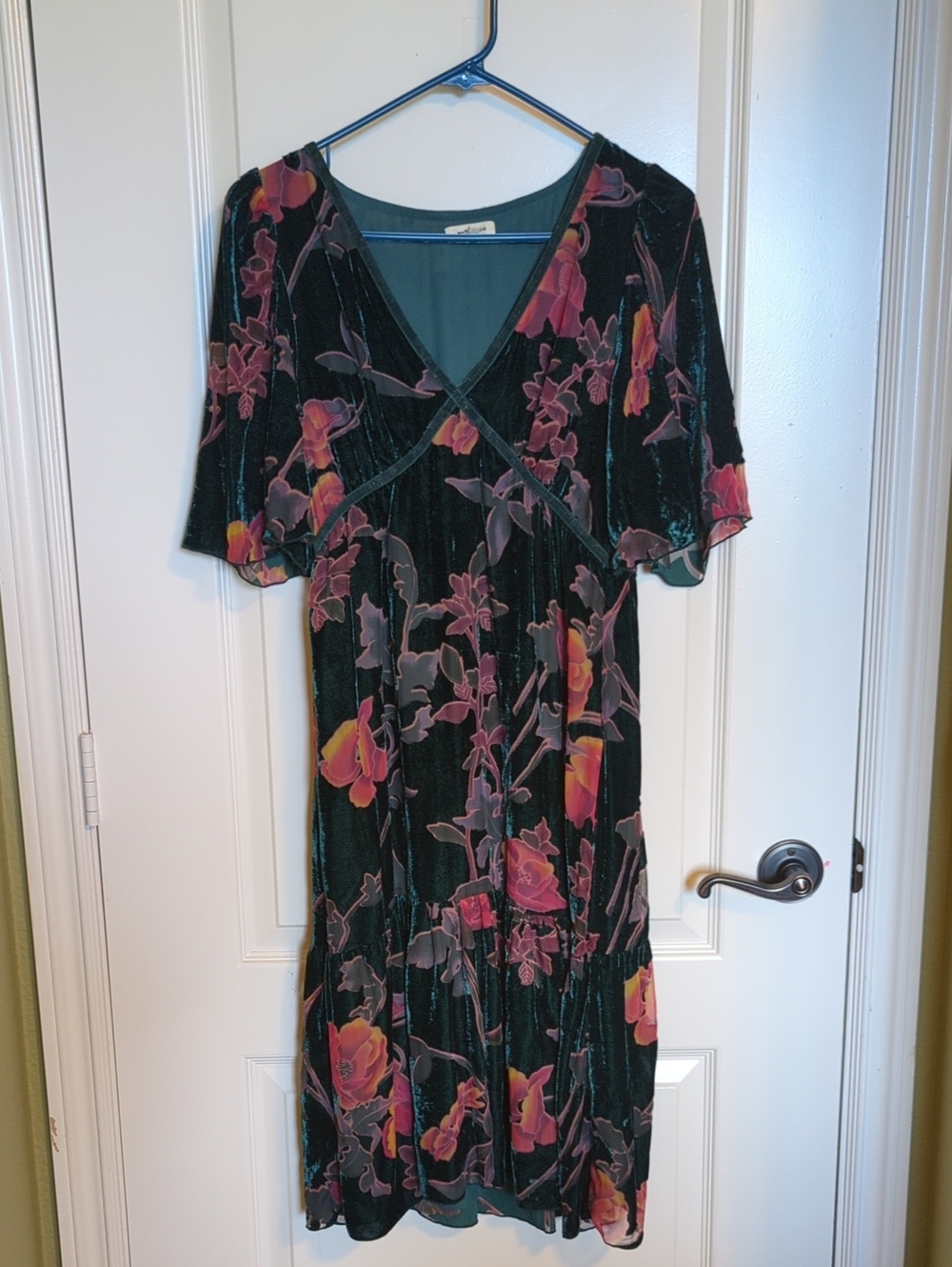 Gorgeous Max Studio Floral Velvet Burnout Dress